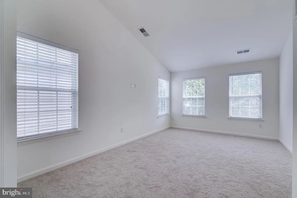 Photo of 327 CARLTON DRIVE