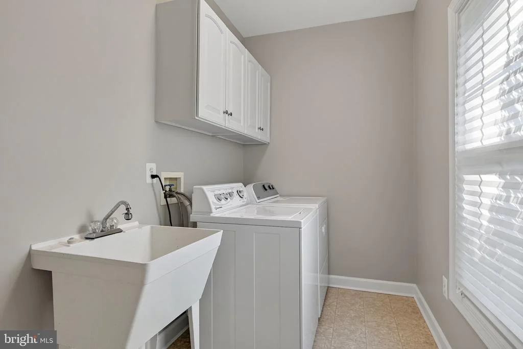 Photo of 10013 PURITAN WAY