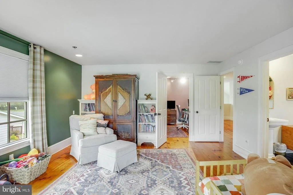 Photo of 30328 SEAFORD ROAD