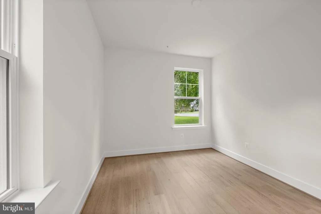 Photo of 2175 GLENCREST CIRCLE