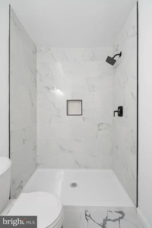 Photo of 2309 MAPLEWOOD DRIVE