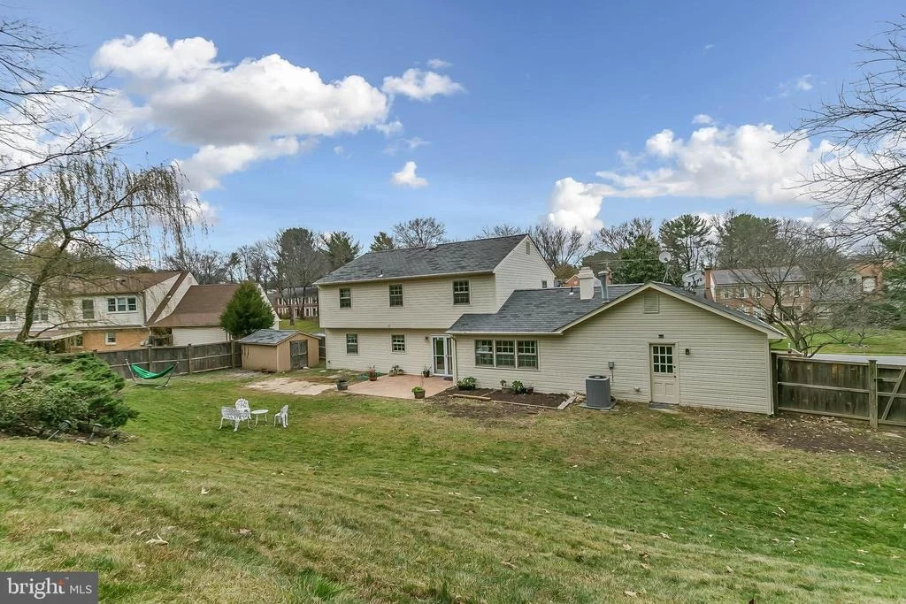 Photo of 2608 VILLAGE LANE