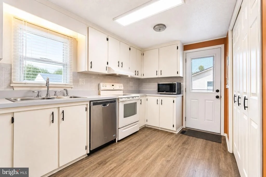 Photo of 15 WILLOW LANE