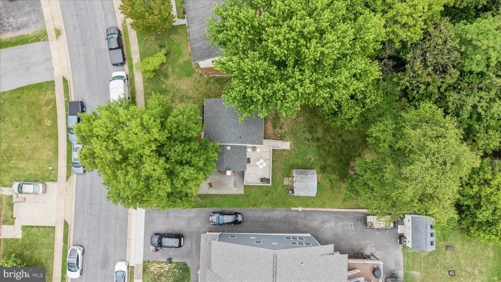Photo of 212 WINTERGREEN LANE