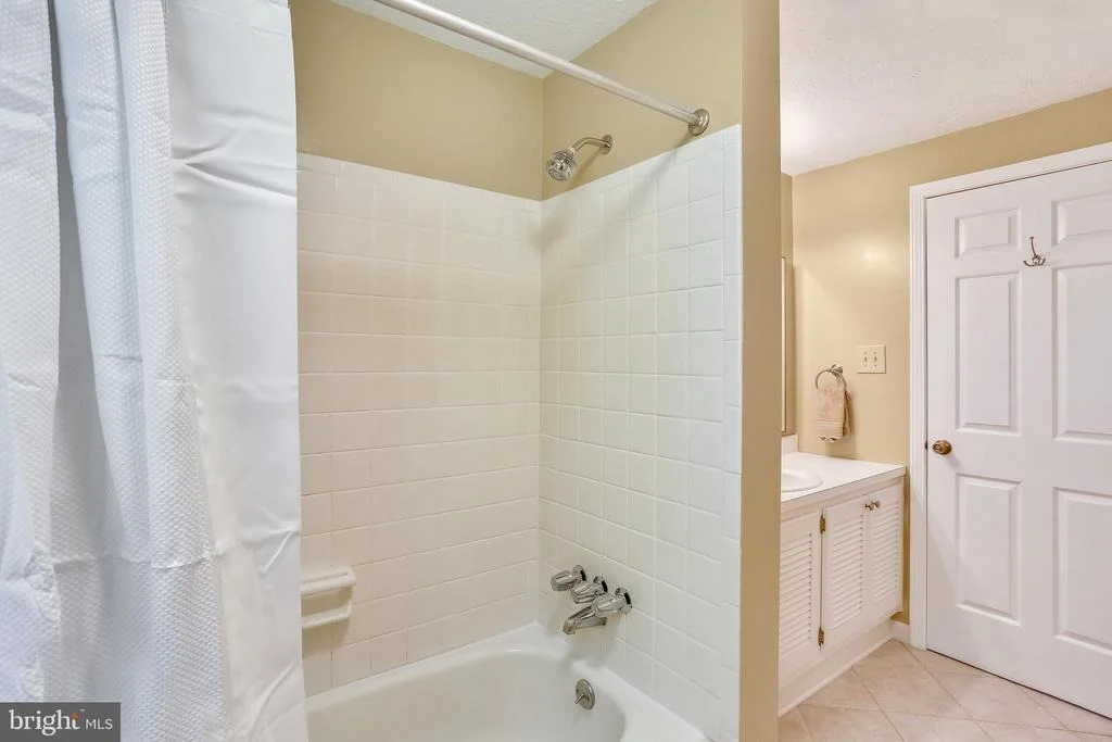 Photo of 9301 HUNTMASTER ROAD