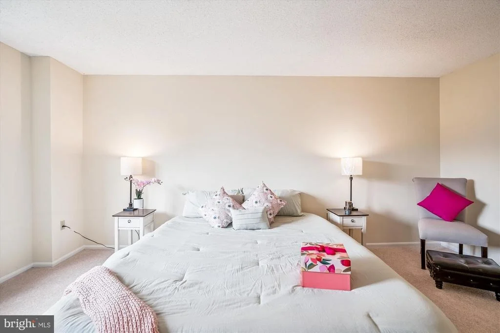 Photo of Unit 3412 at 15115 INTERLACHEN DRIVE