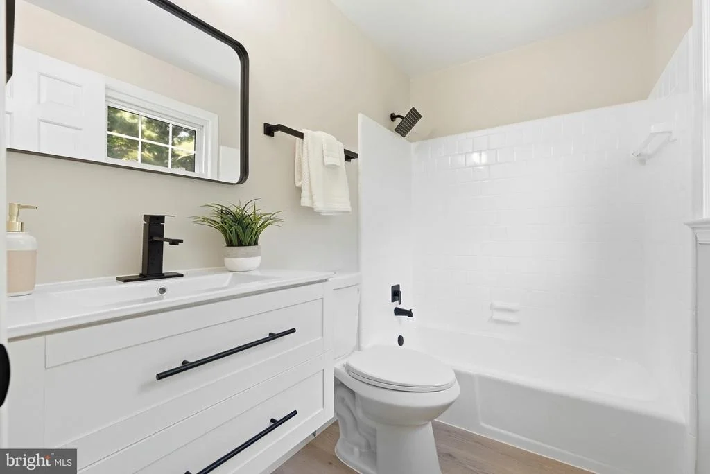 Photo of 28405 HONEYSUCKLE DRIVE