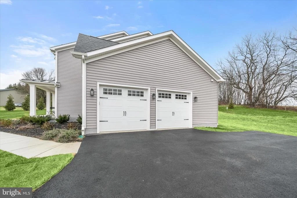Photo of 618A DEER PARK ROAD