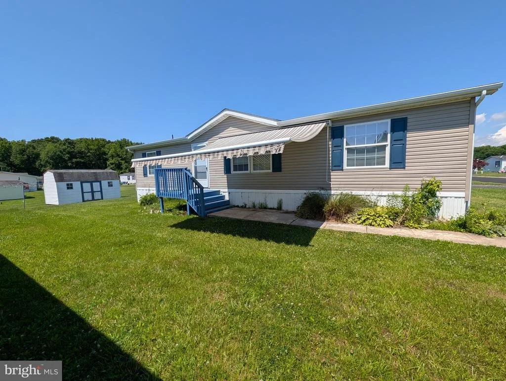 Photo of 216 GARNER DRIVE