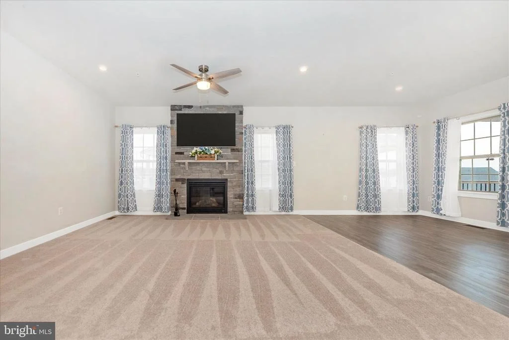 Photo of 7031 EAGLEHEAD DRIVE
