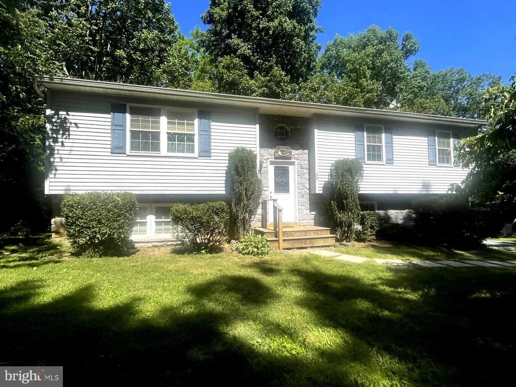 Photo of 33 HIGHVIEW DRIVE