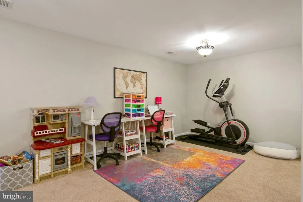 Photo of 9514 WALLINGFORD DRIVE