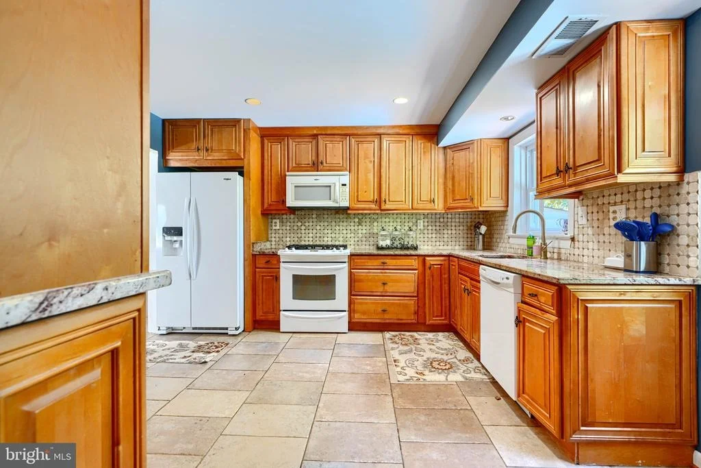 Photo of 10708 WOODSDALE DRIVE