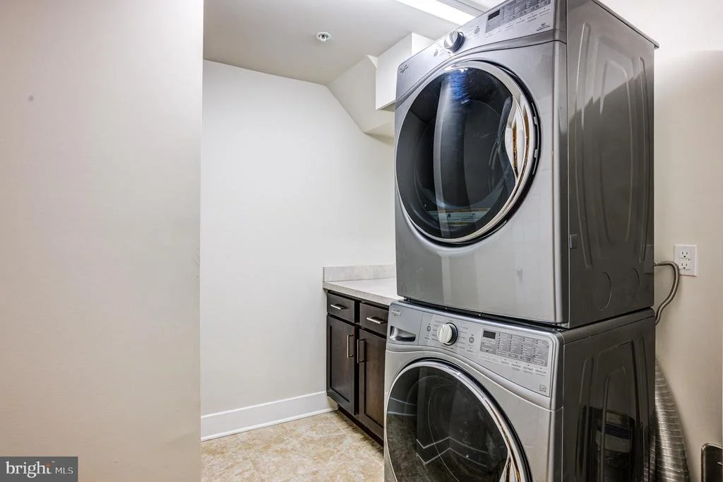 Photo of 614 N BENTZ STREET N