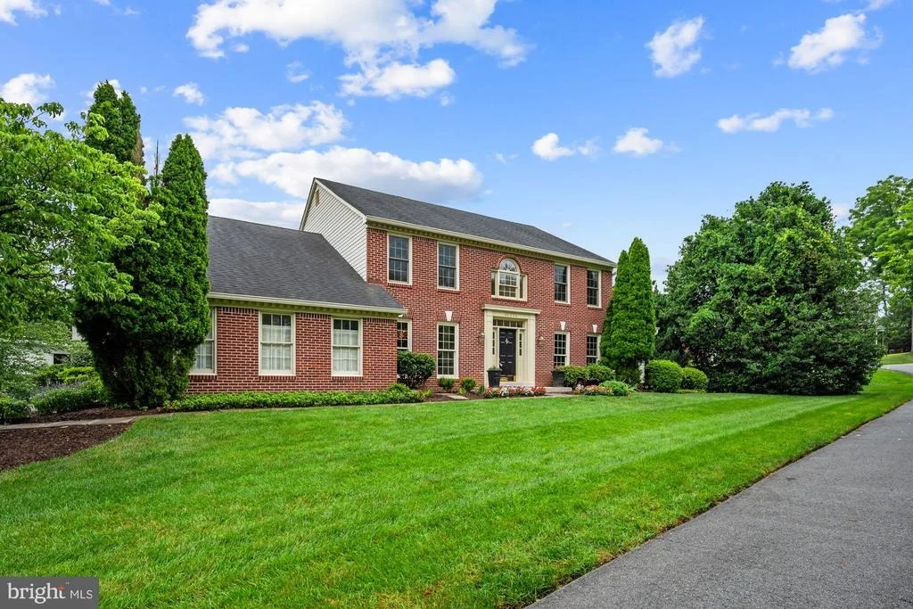 Photo of 10215 MARTINHOE DRIVE