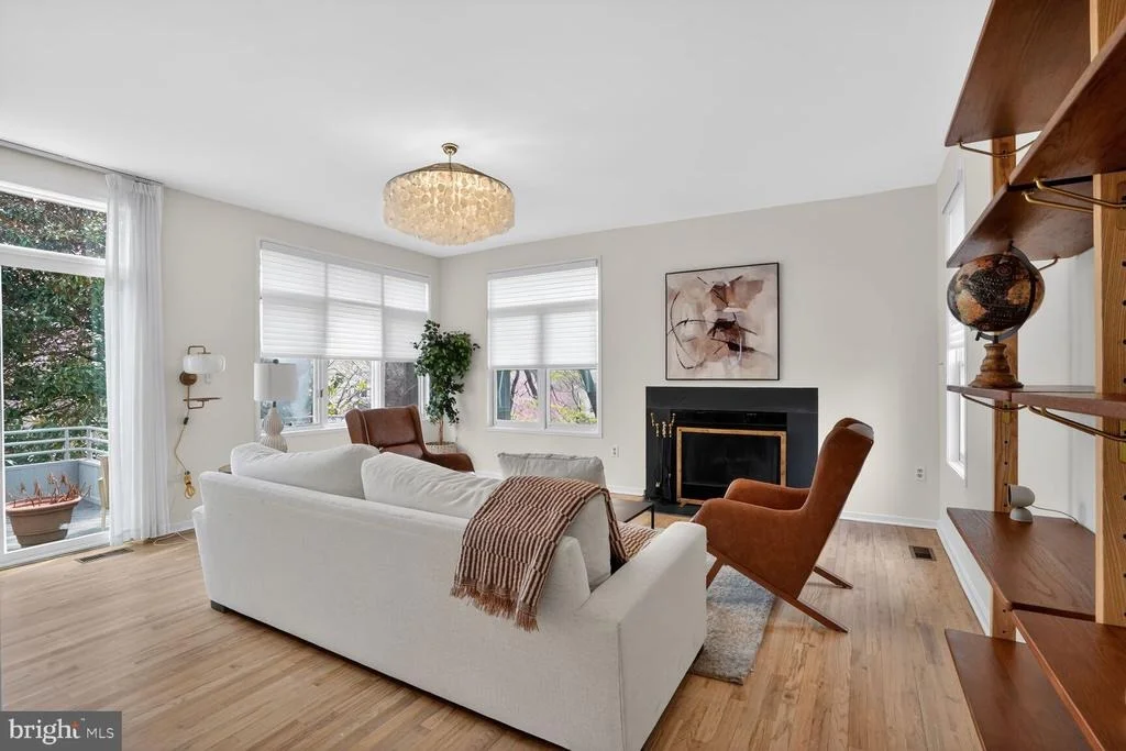 Photo of 2028 BEACON PLACE