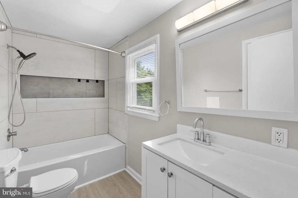Photo of 1024 BOSLEY ROAD