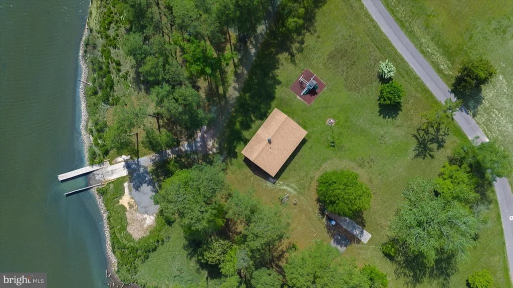 Photo of 3 PERSIMMON LANE