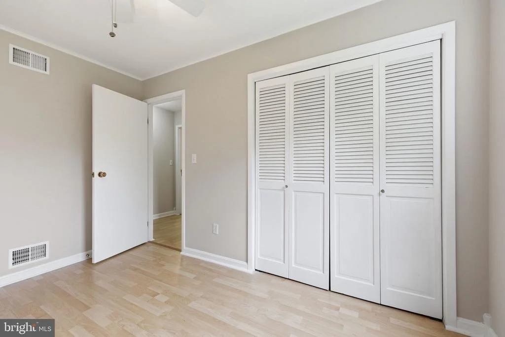 Photo of 7338 STUART CIRCLE