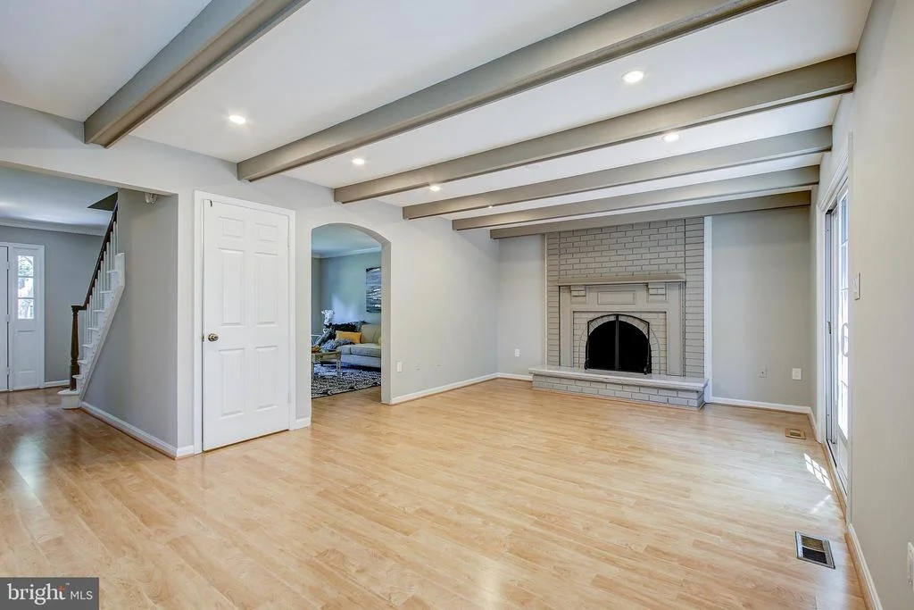 Photo of 7109 LONG VIEW ROAD