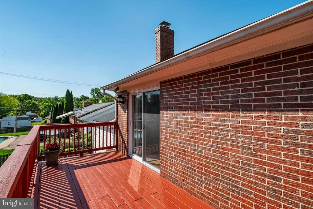 Photo of 716 FLINTLOCK DRIVE