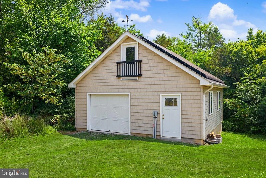 Photo of 2105 SHAWN DRIVE