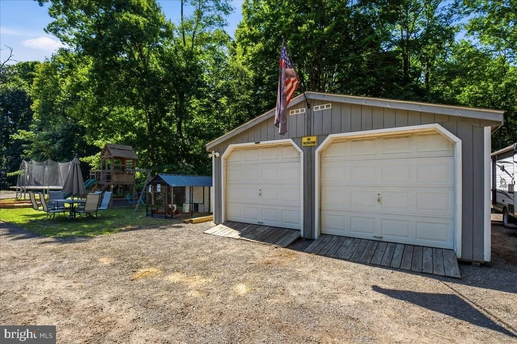 Photo of 1610 AVERY ROAD