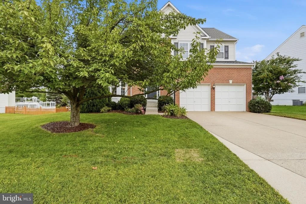 Photo of 44028 TAVERN DRIVE
