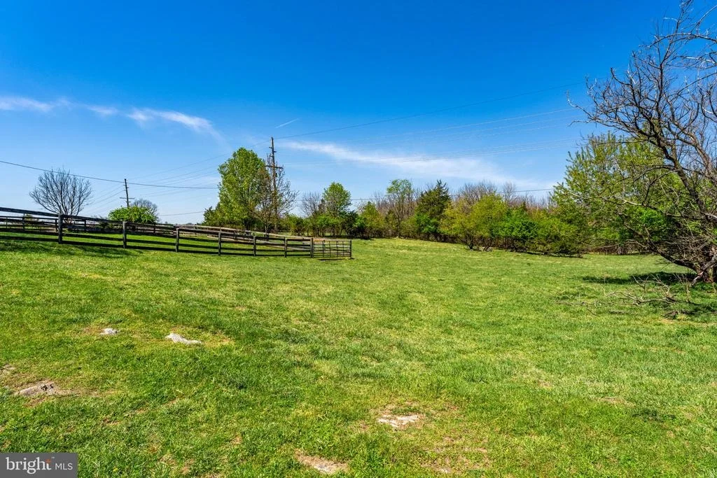 Photo of 871 OLD CHAPEL ROAD