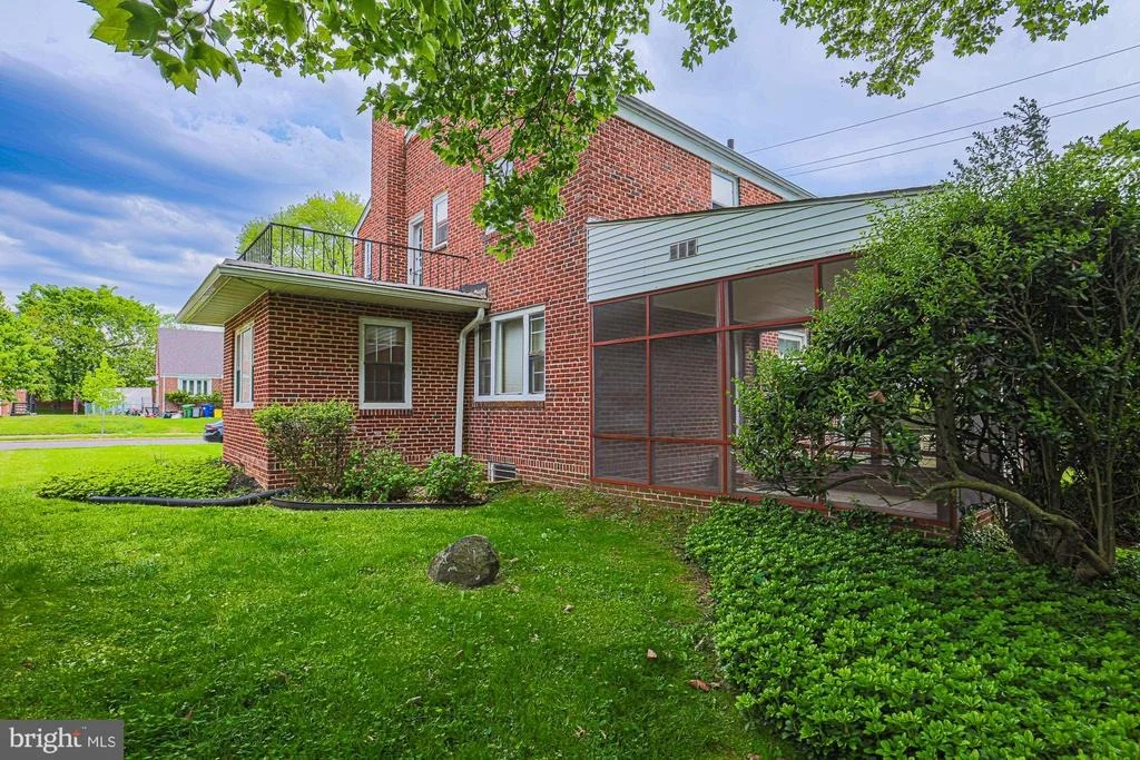 Photo of 3106 LABYRINTH ROAD