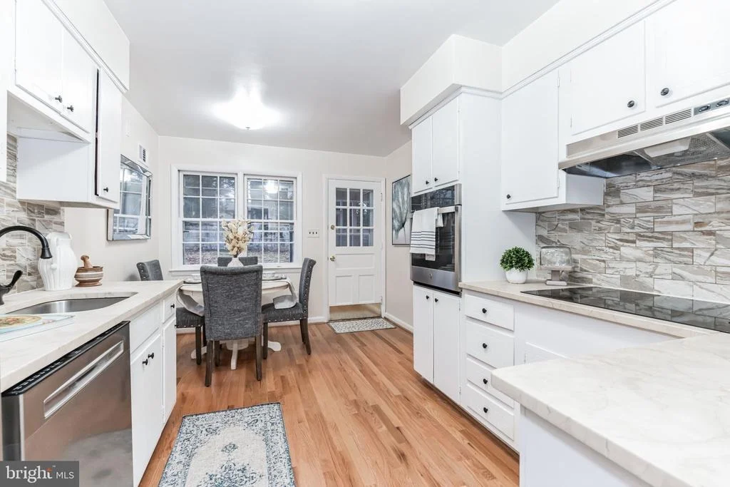 Photo of 926 VENICE DRIVE