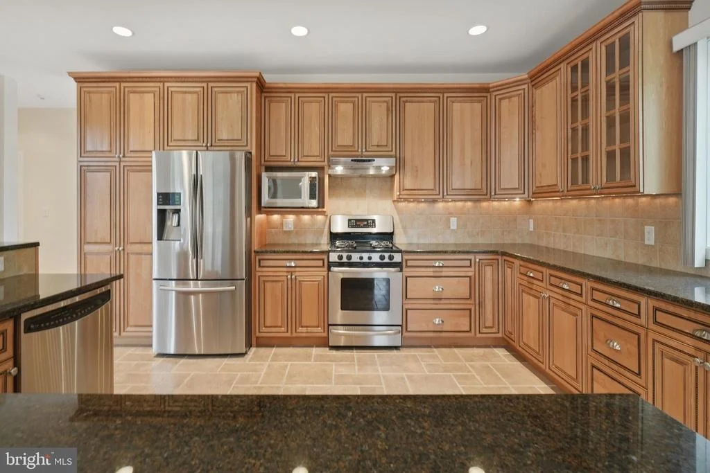 Photo of 160 CLIFFVIEW DRIVE