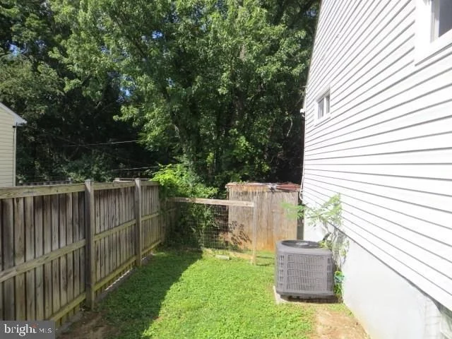 Photo of 3827 CASSANDRA ROAD