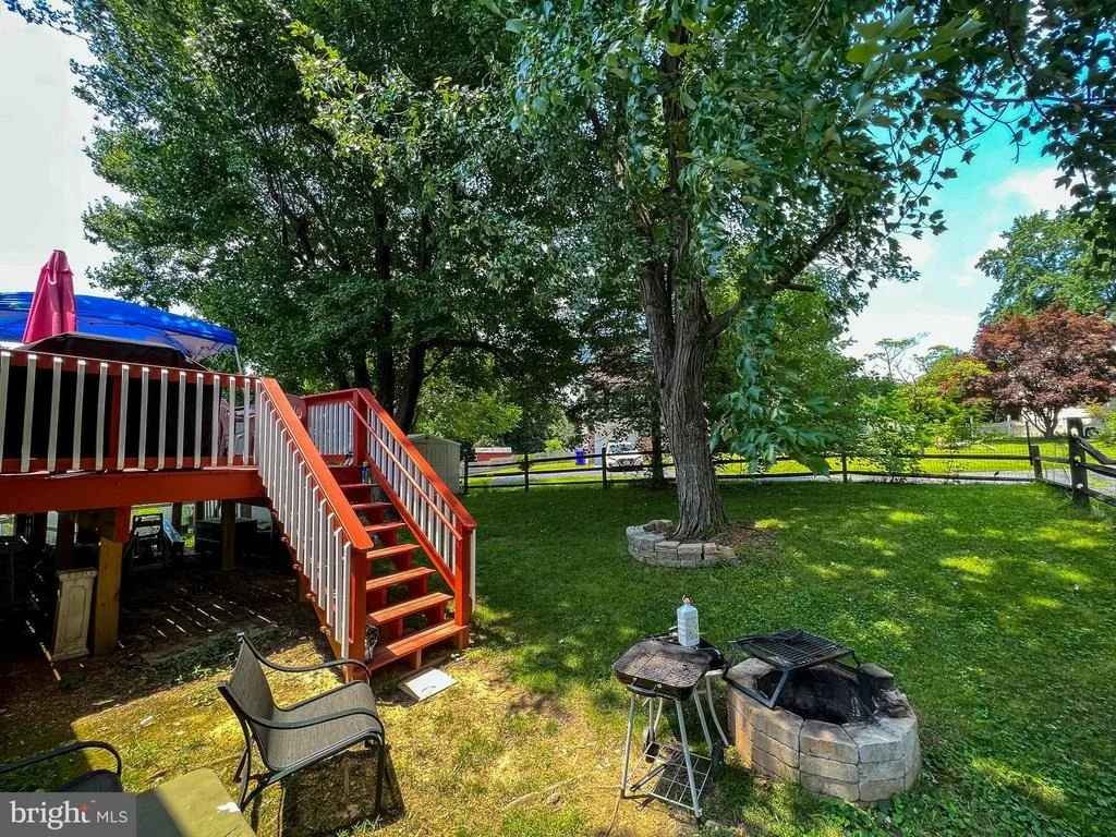 Photo of 121 DEERFIELD PLACE