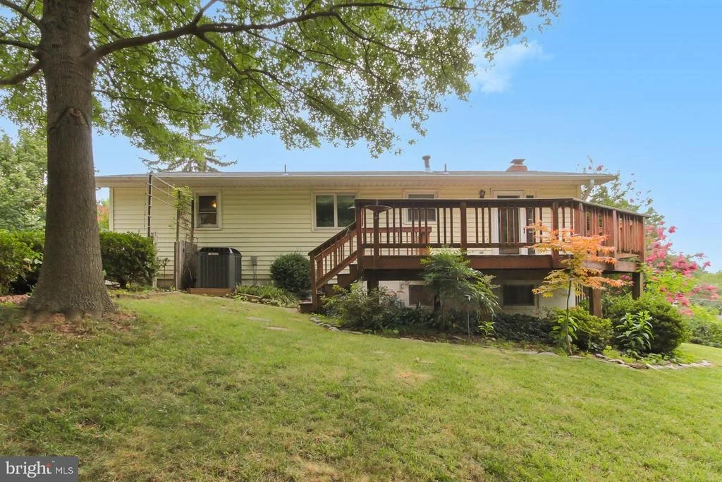 Photo of 5002 REGINA DRIVE