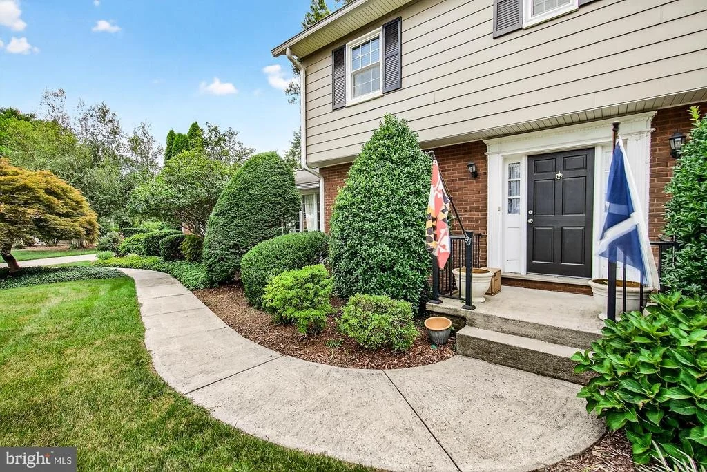 Photo of 8000 GLENDALE COURT