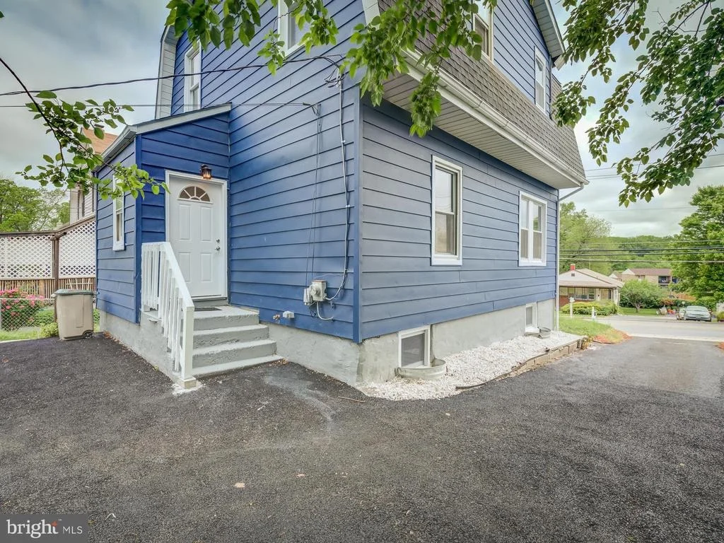 Photo of 4011 TAYLOR AVENUE