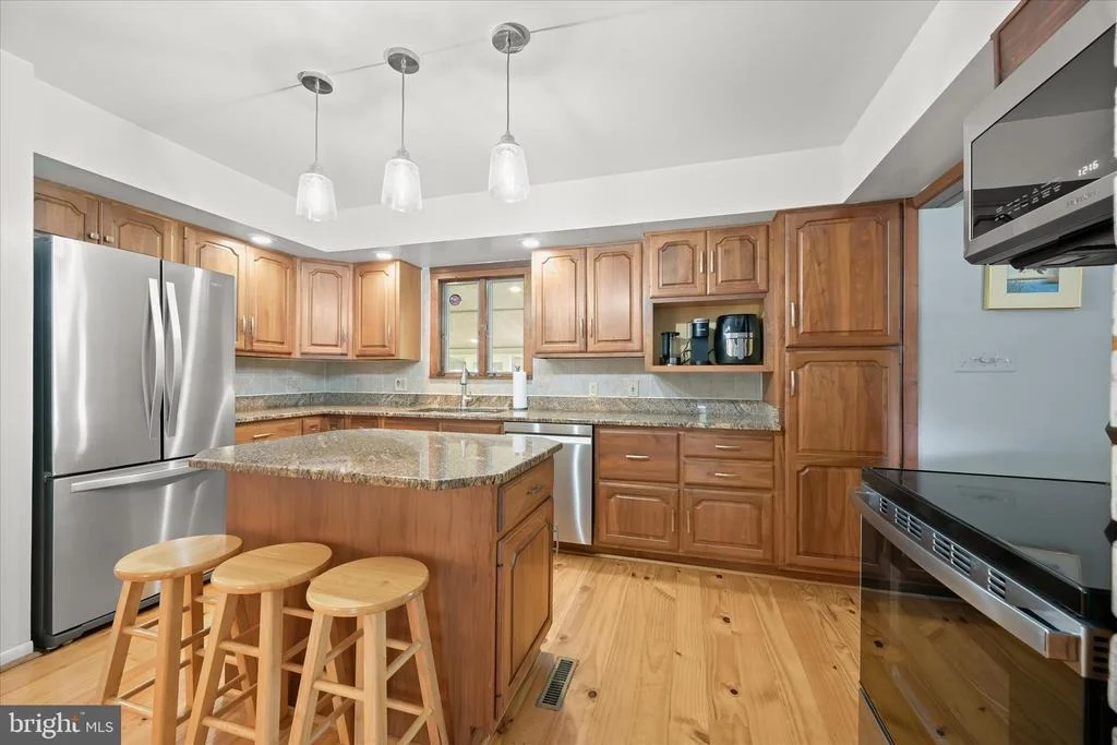 Photo of 2319 BRADDOCK ROAD