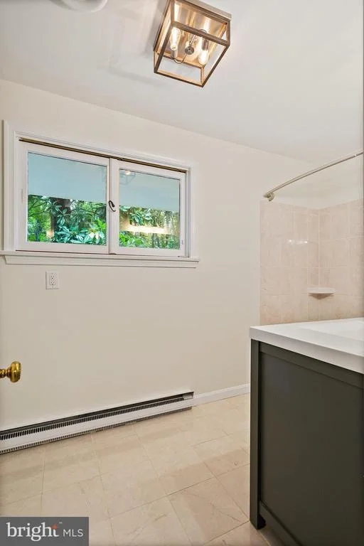 Photo of 1668 WINCHESTER ROAD