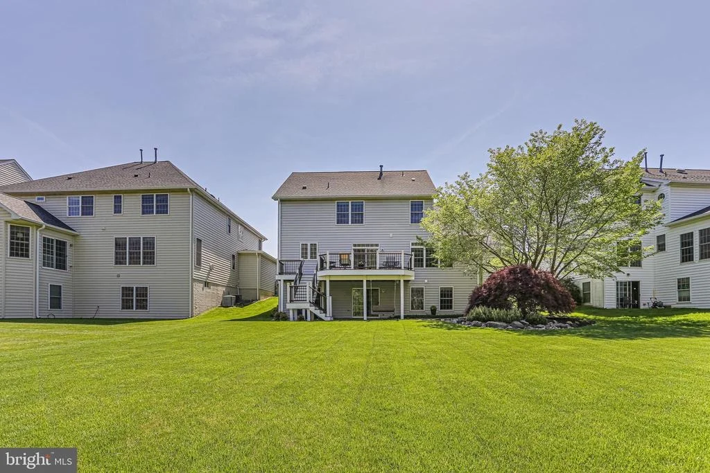 Photo of 9703 ROYAL CREST CIRCLE