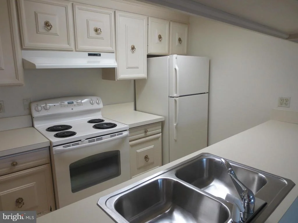 Photo of Unit 81A at 3630 GLENEAGLES DRIVE