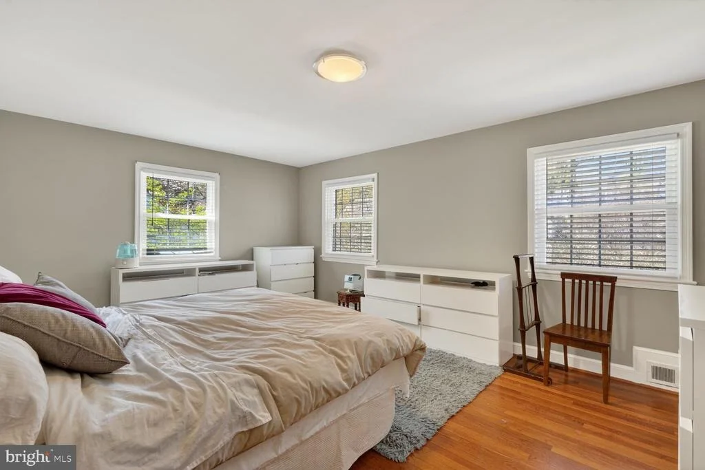 Photo of 7215 ROLLINGWOOD DRIVE