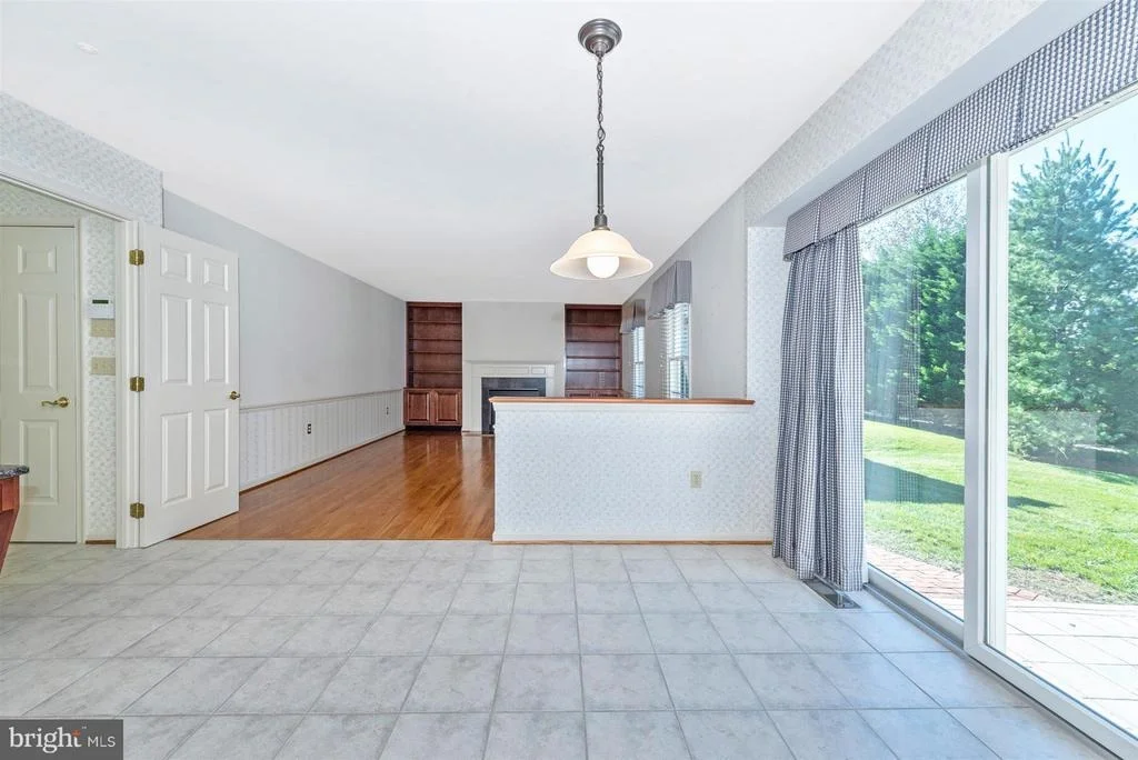 Photo of 1015 BEXHILL DRIVE