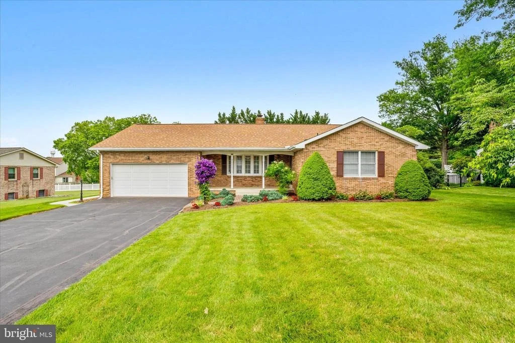 Photo of 12 CAROLINE DRIVE