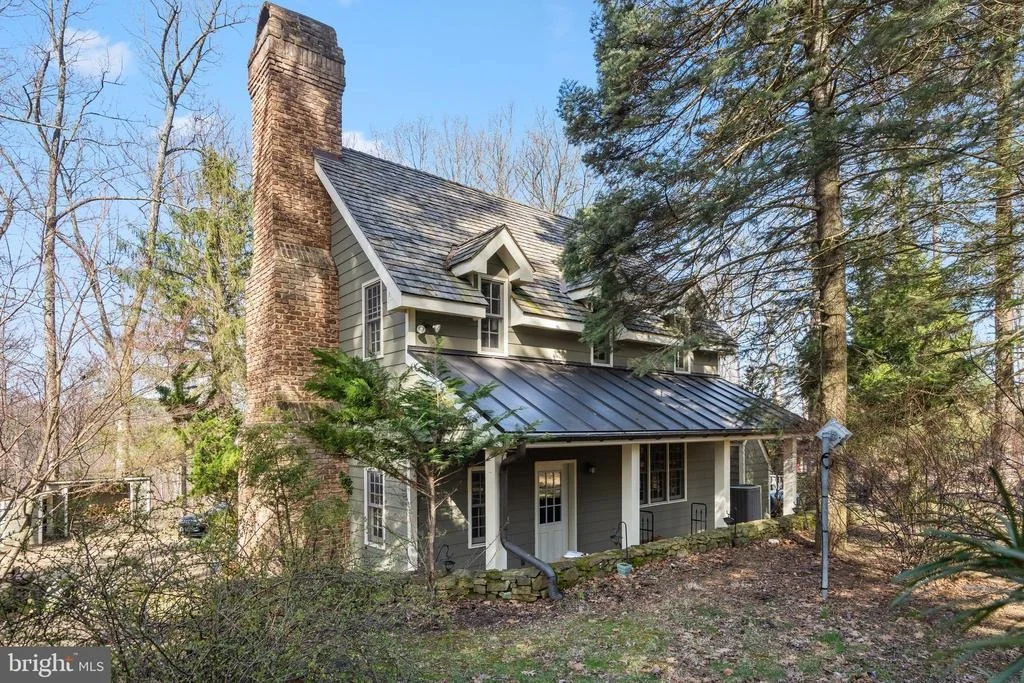 Photo of 17641 RAVEN ROCKS ROAD