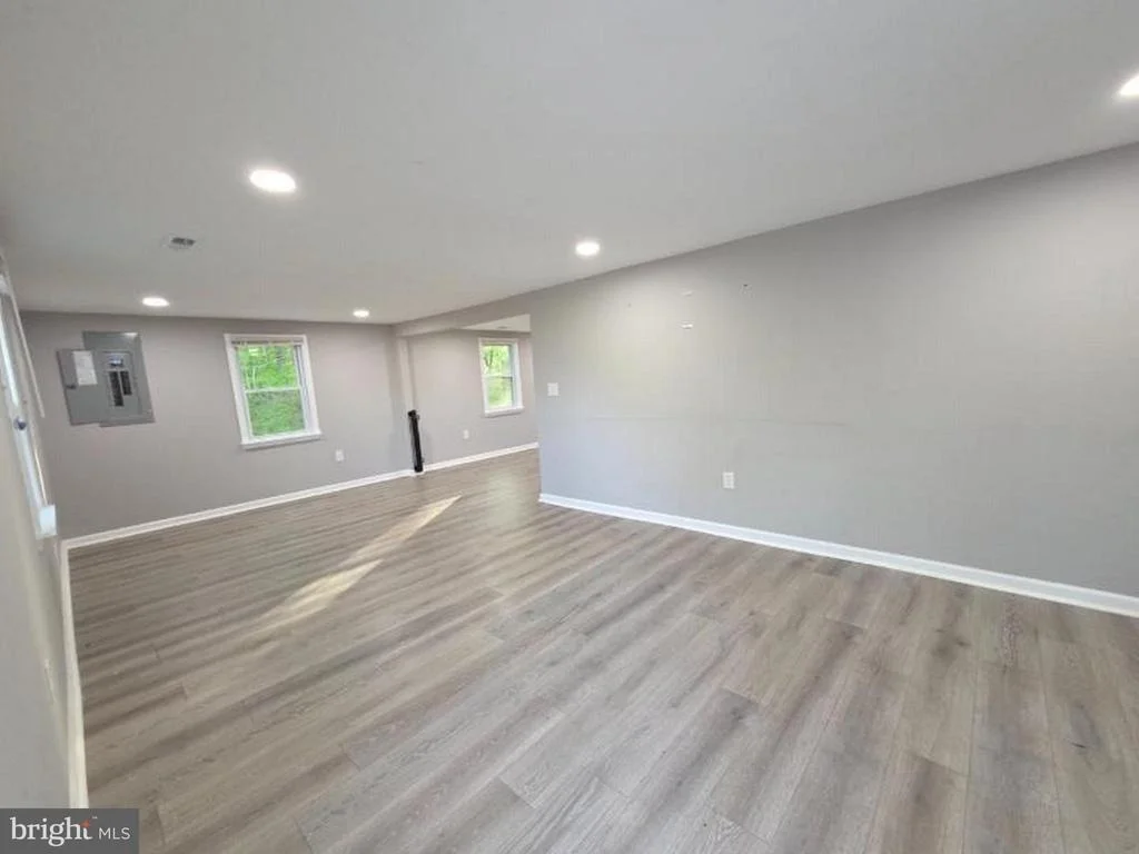 Photo of 1533 MITCHELL LANE