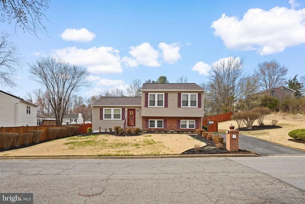 Photo of 5210 VIENNA DRIVE