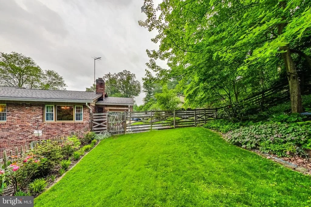 Photo of 4 DAVID COURT