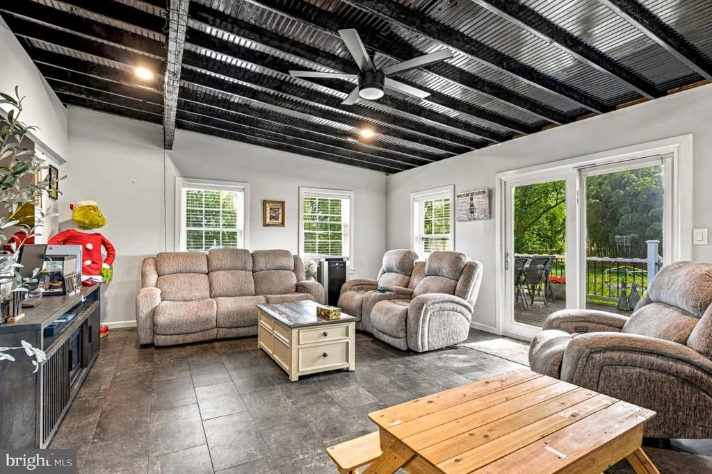 Photo of 1260 BEVERLY ROAD
