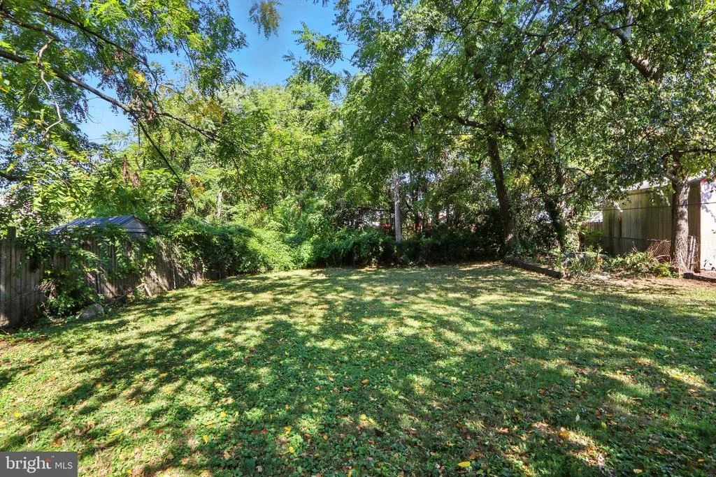 Photo of 310 AUDREY AVENUE